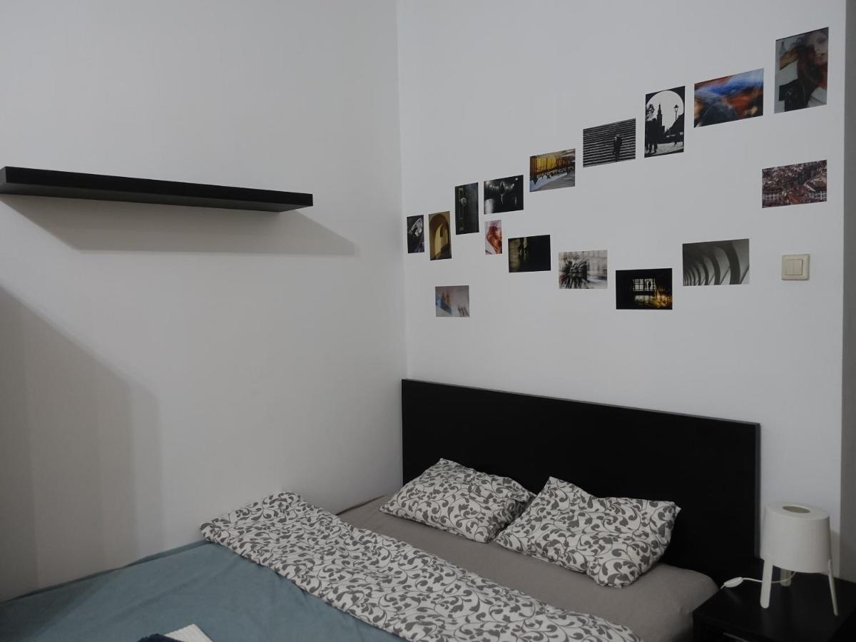 Umbrella Guest Rooms Krakow Exterior photo